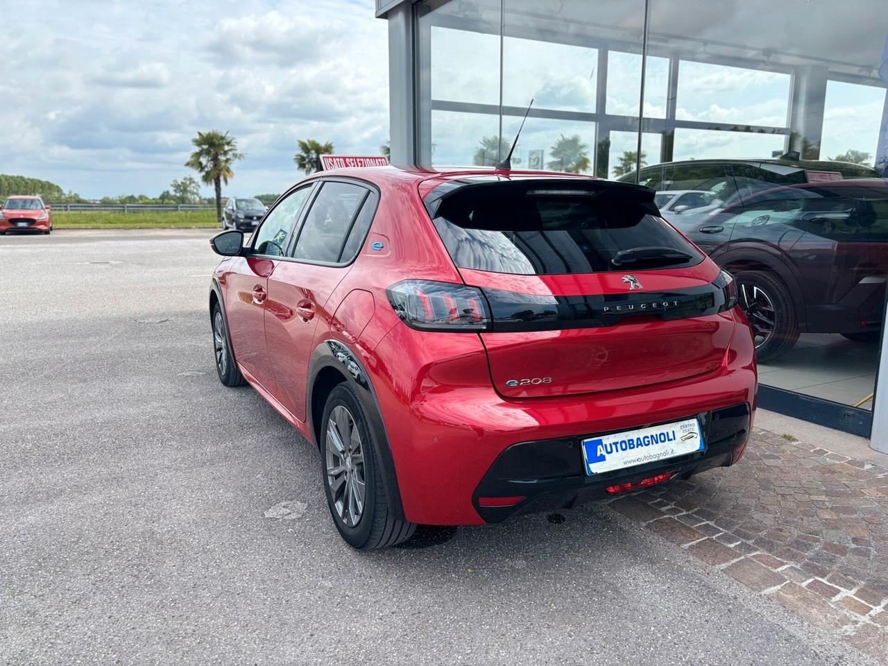 Peugeot 208 ALLURE PACK motore elettrico 136 cv SPOTICAR