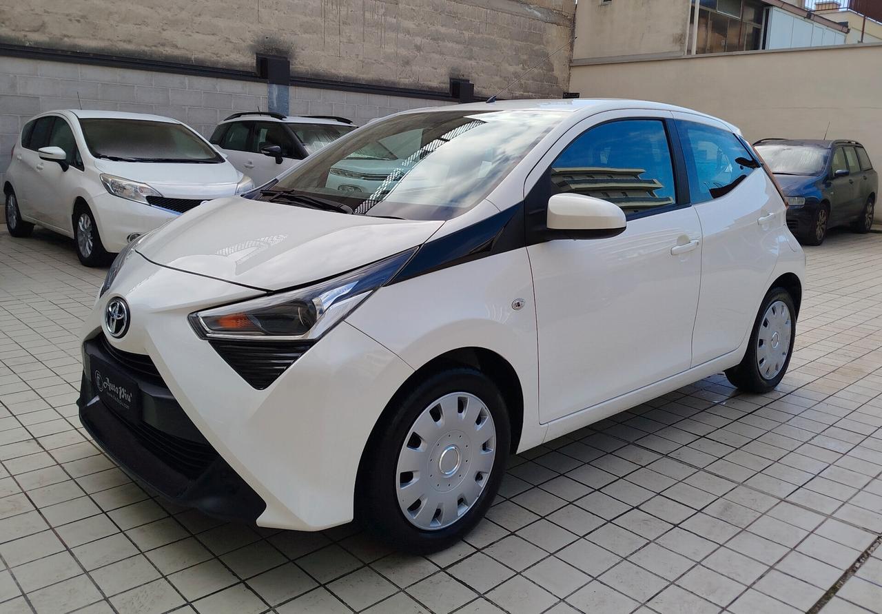 Toyota Aygo 1.0 VVT-i 72 CV 5 porte x-business