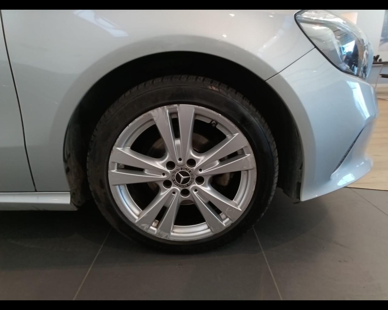 Mercedes-Benz Classe A - W176 - A 180 d Sport auto my16