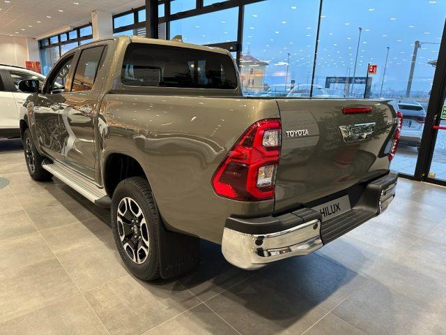 TOYOTA Hilux 2.4 D-4D A/T 4WD 4 porte Double Cab Executive