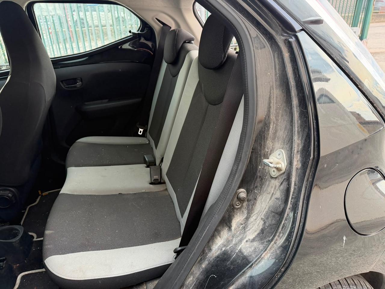 Toyota Aygo 1.0 VVT-i AUTO INCIDENTATA 99000 KM