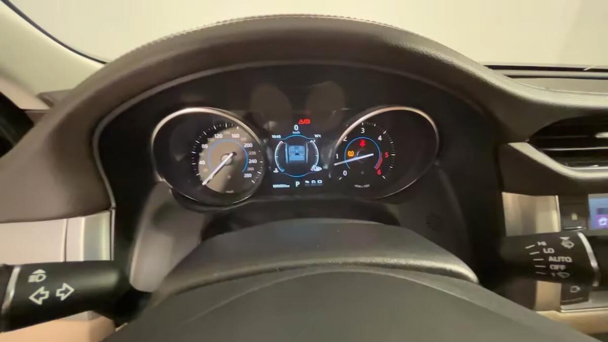 Jaguar XF 2.0 D 180 CV Prestige auto