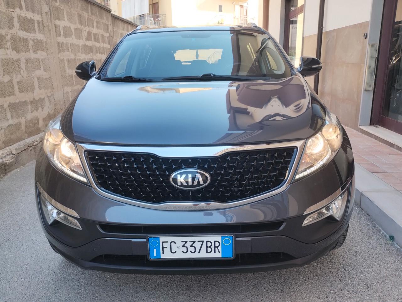 Kia Sportage 1.7 CRDI 2WD high tech . Autocarro N1