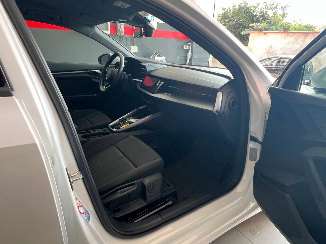 Audi A3 SPB 30 TFSI Business