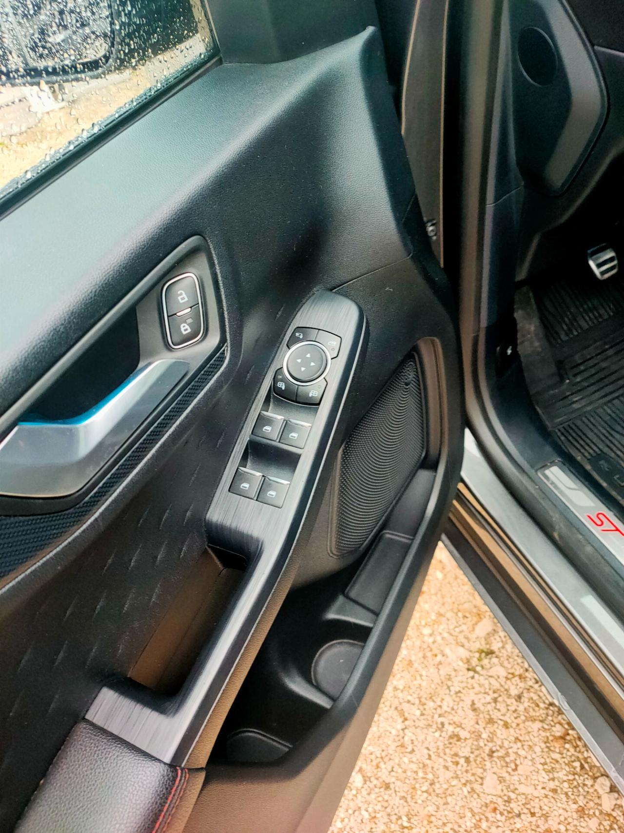 Ford Kuga 1.5 EcoBlue 120 CV 2WD ST-Line X