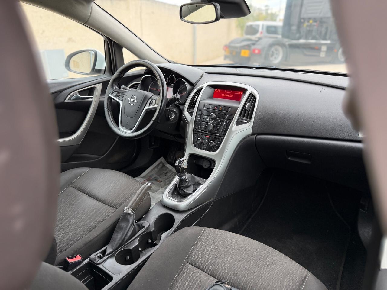 Opel Astra 1.7 CDTI 110CV Sports Tourer Cosmo