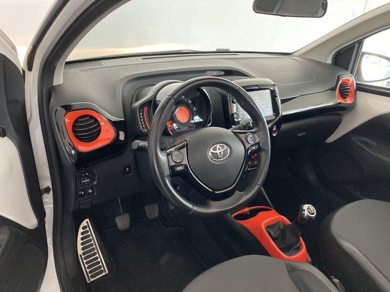 Toyota Aygo 1.0 VVT-i x-wave orange