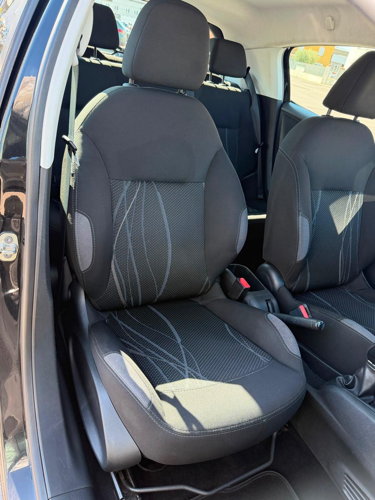 Peugeot 208 150000 KM GARANZIA 12 MESI