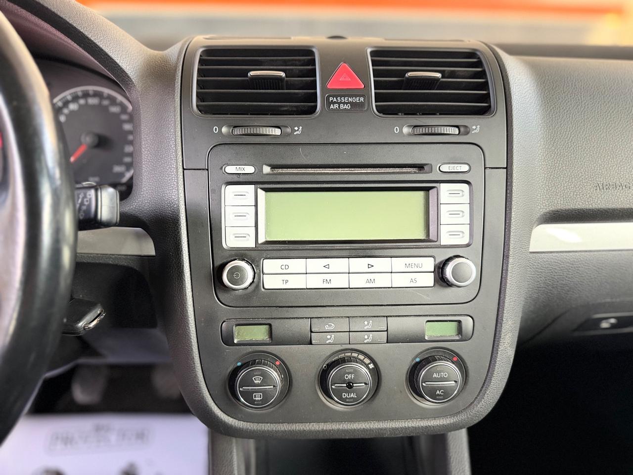 Volkswagen Golf 1.6 5p. Comfortline BiFuel GPL NEOPATENTATI