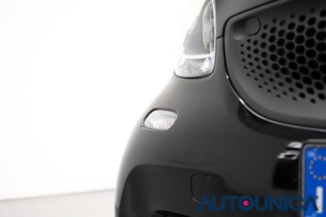 SMART ForTwo 70 1.0 TWINAMIC TETTO PANORAMA NEOPATENTATI