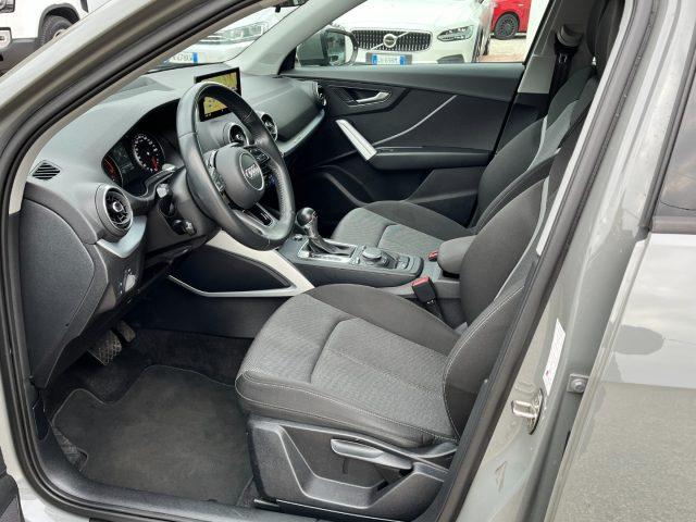 AUDI Q2 30 TDI S tronic Identity Black