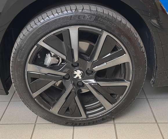Peugeot 208 1.2 100CV AT8 GT *FULL-OPT*