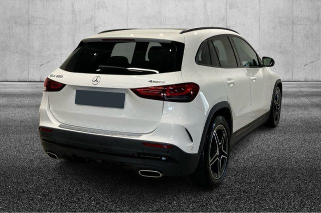 MERCEDES-BENZ GLA 250 Automatic 4Matic Premium