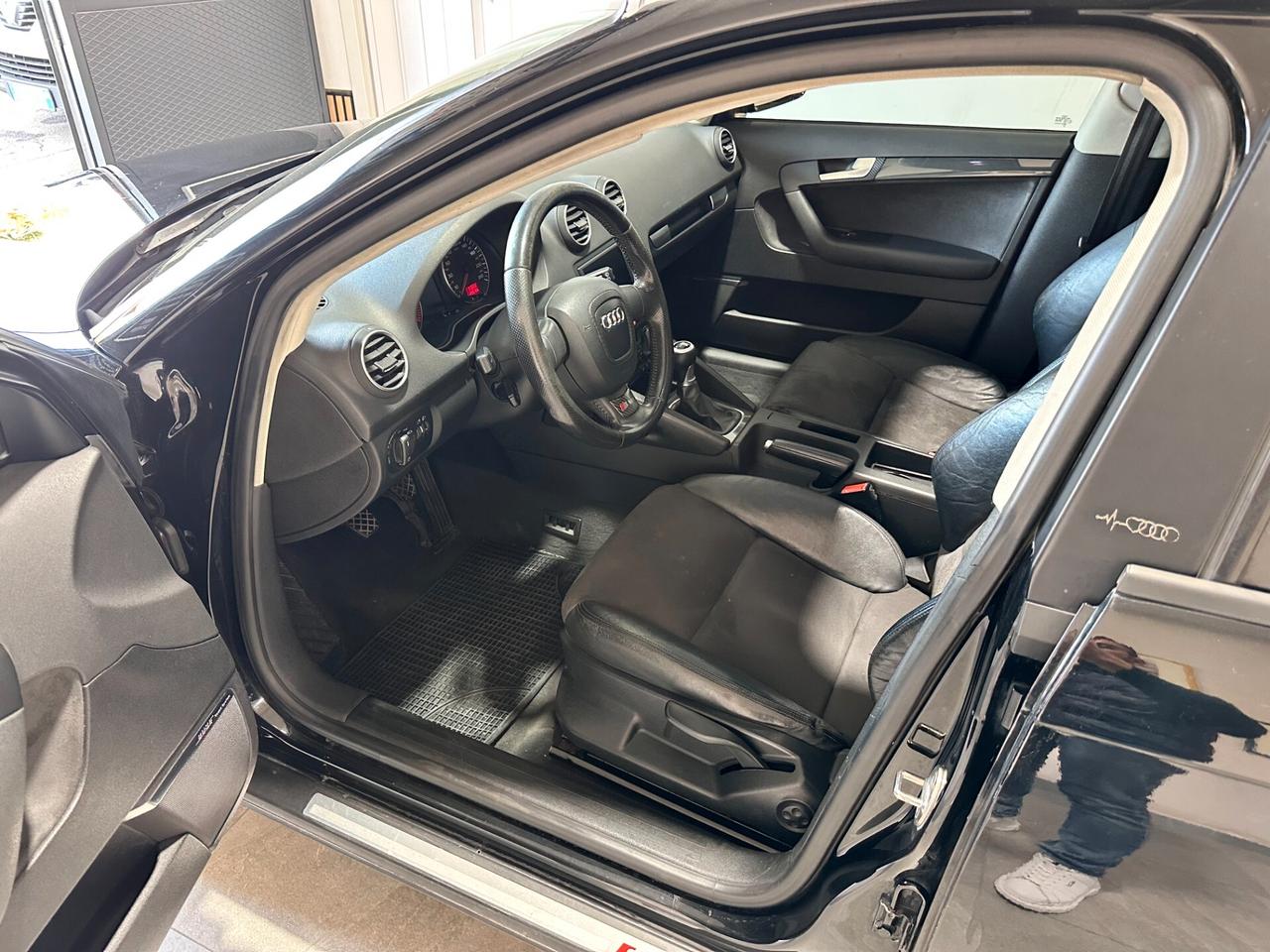 Audi A3 SPB 2.0 TDI 140cv S LINE - FULL - TETTO - NAVI - LED -