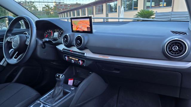 AUDI Q2 35 TFSI S-LINE S-TRONIC LED NAVI R-CAMERA UFF AUDI