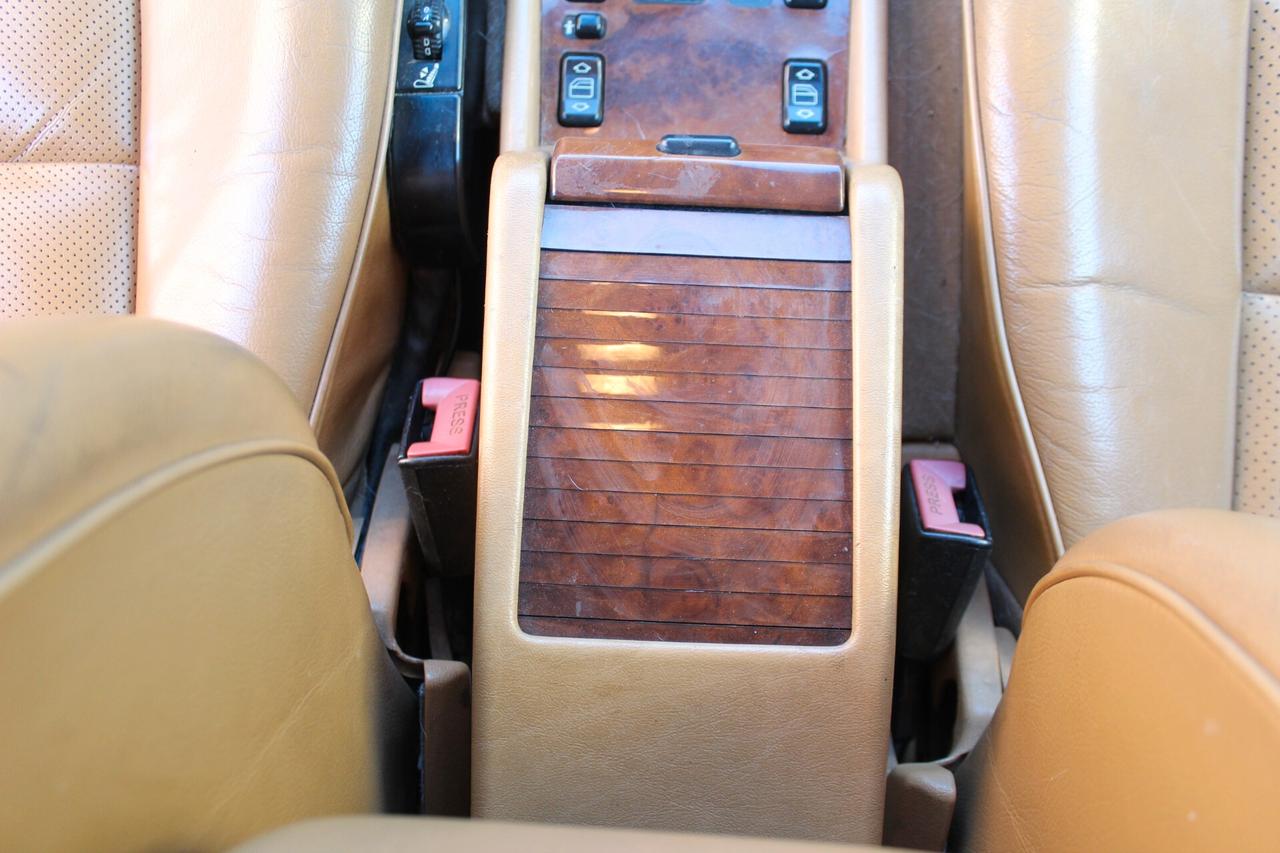 Mercedes-benz 300 CE-24