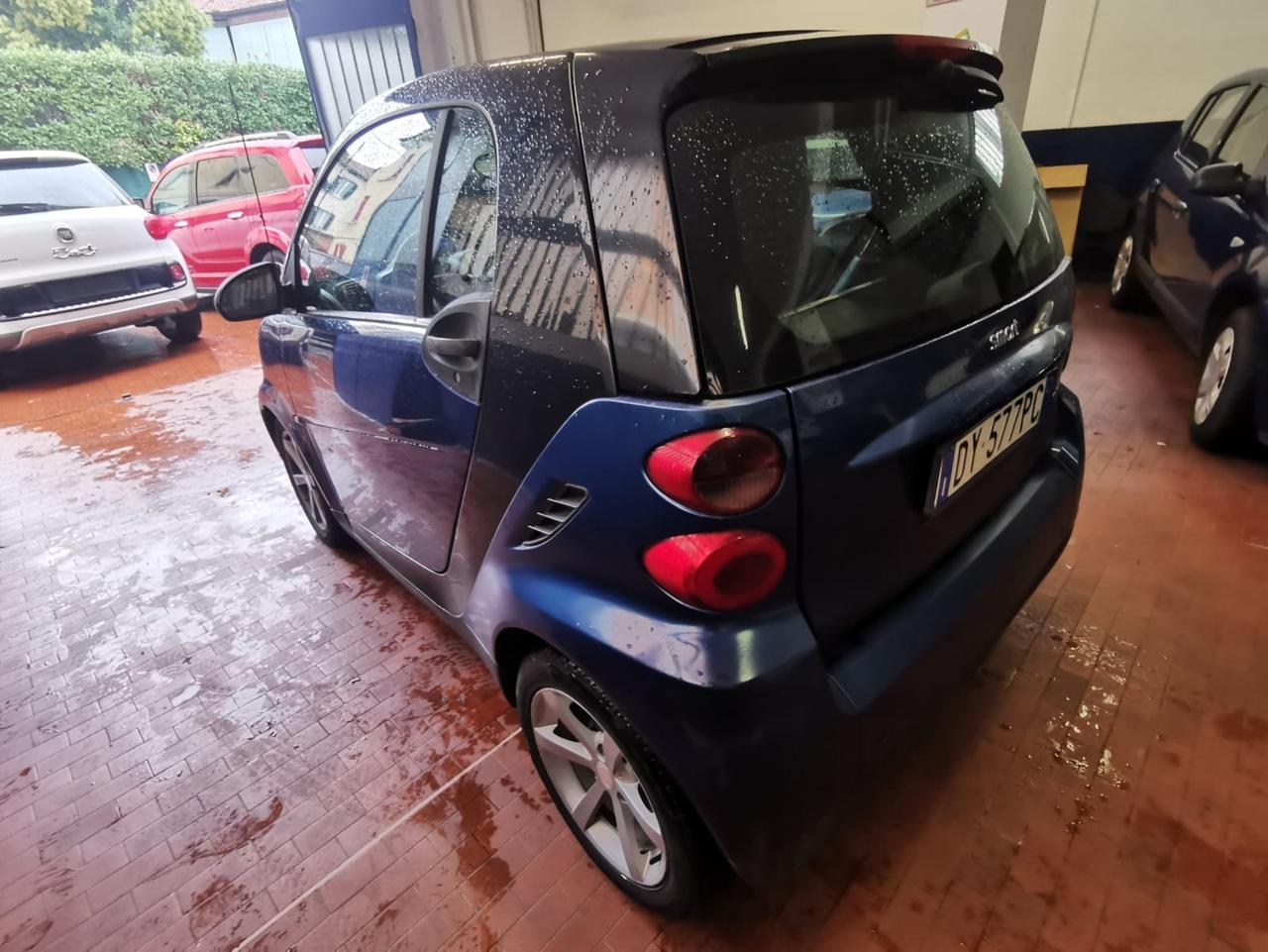 Smart ForTwo 1000 52 kW MHD coupé pure