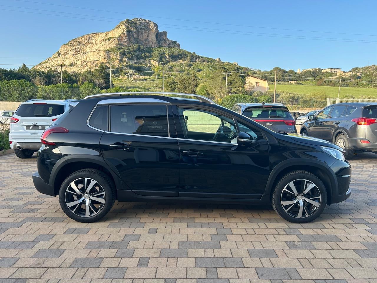 Peugeot 2008 BlueHDi 120 S&S Allure