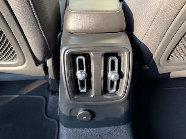 VOLVO XC40 T4 Recharge Plug-in Hybrid automatico Core