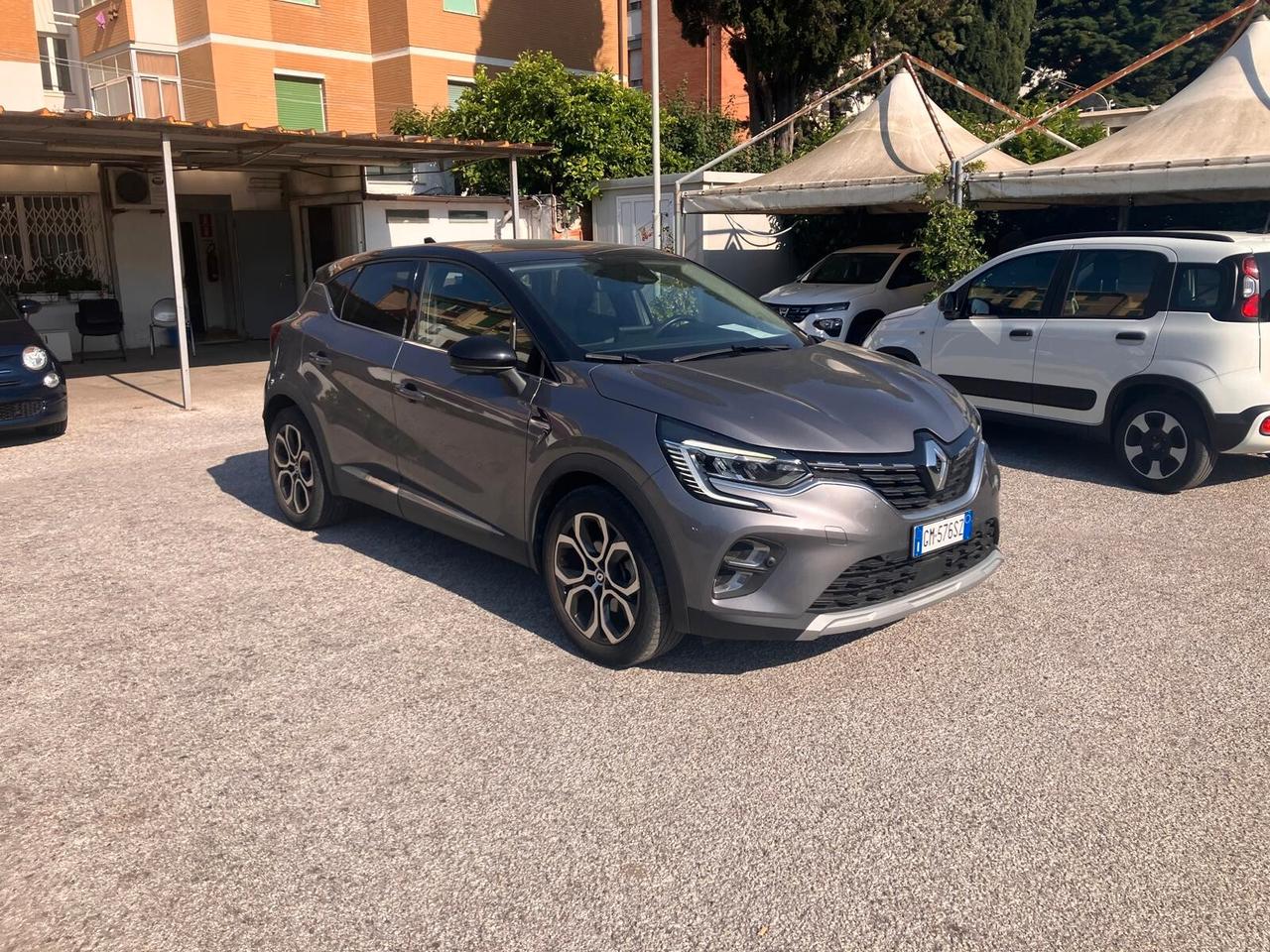 RENAULT CAPTUR 1.6 Hybrid 145cv Techno Fast Track