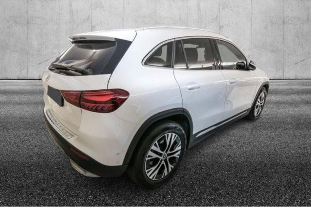 MERCEDES-BENZ GLA 200 d Automatic Progressive Advanced