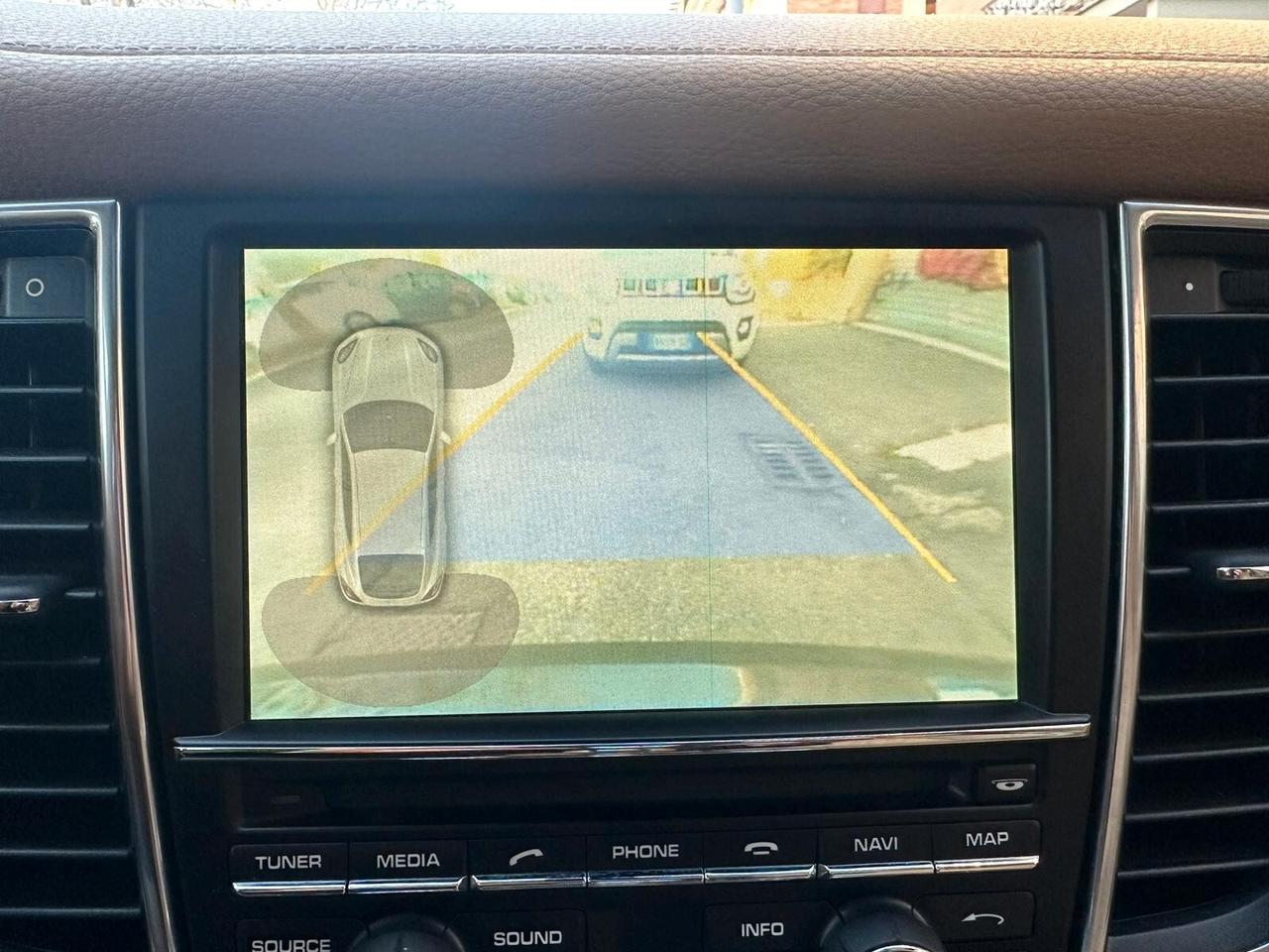 Porsche Panamera 3.6 PLATINUM 4