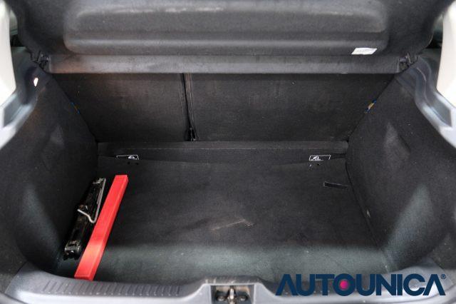 RENAULT Clio TCe 12V 75 CV 5 PORTE MOSCHINO ZEN FULL LED