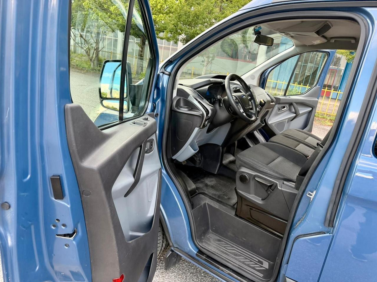 Ford Transit Custom 300 2.2 TDCi 125CV PC Combi Trend