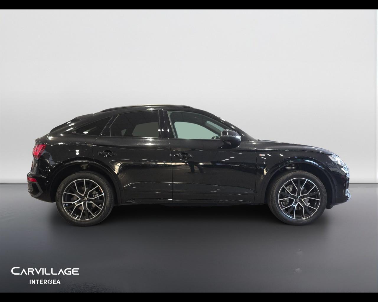AUDI Q5 Sportback 40 2.0 tdi mhev 12V S line quattro s-tronic