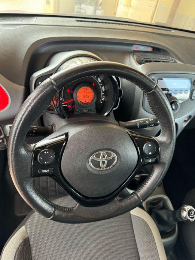 TOYOTA Aygo Connect 1.0 VVT-i 72CV 5 porte x-business