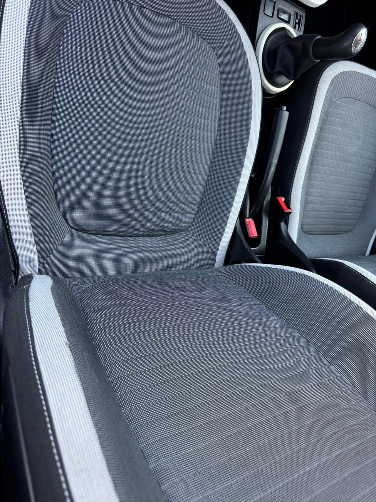 Renault Twingo neopatentati 74000km Euro 6b