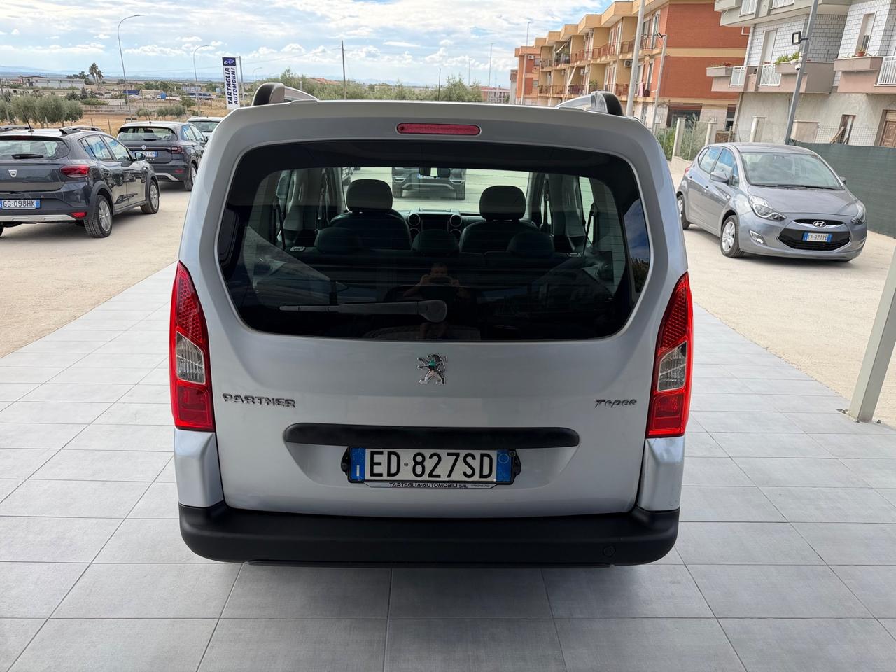 Peugeot Partner Tepee 1.6 HDi 92CV Outdoor