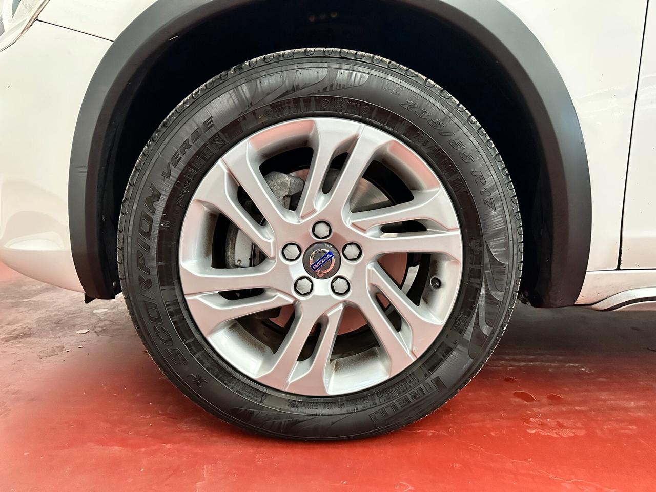 Volvo V60 Cross Country D3 Geartronic Pro MY18