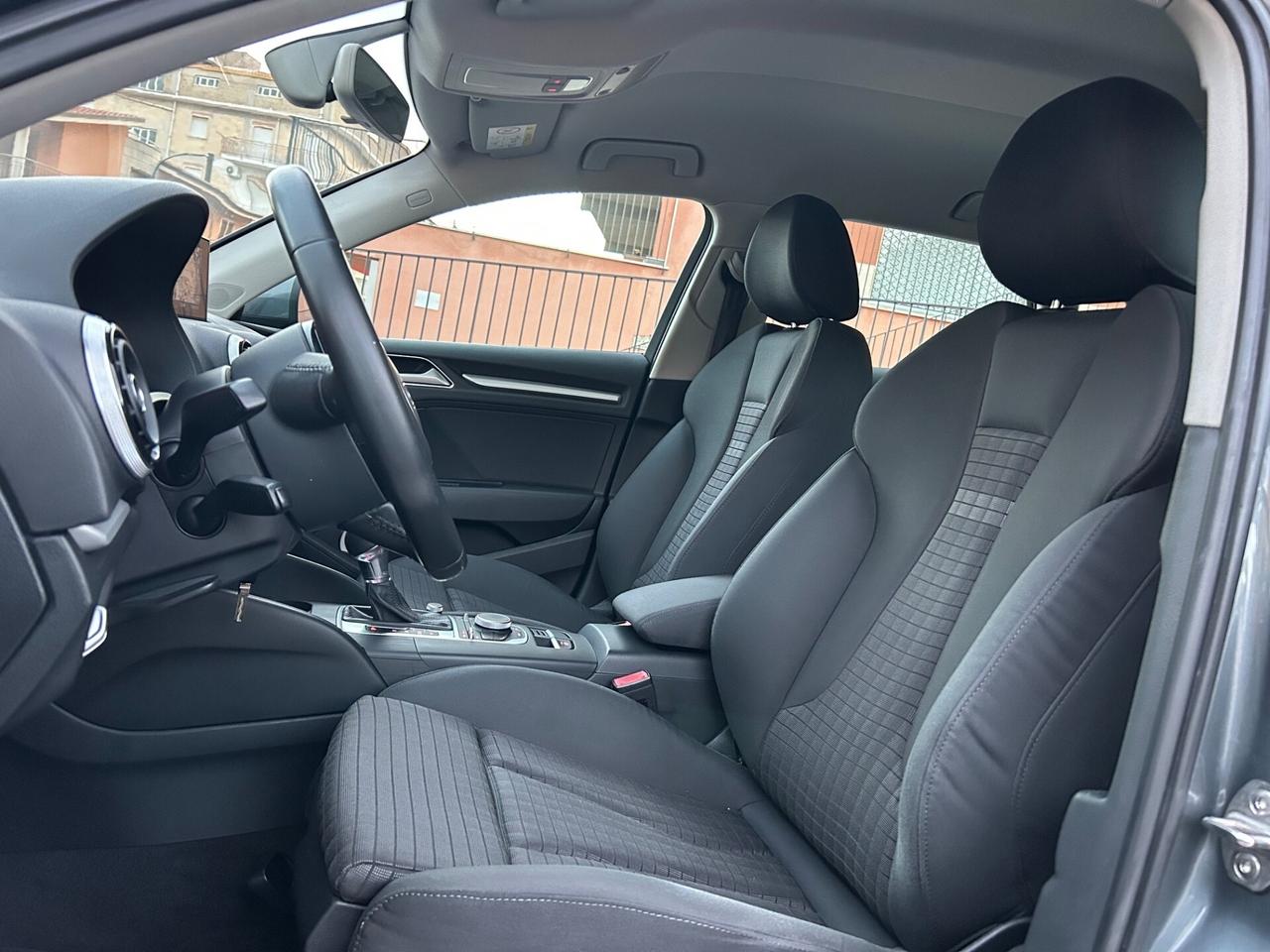 Audi A3 SPB 1.6 TDI Sport strafull!!!