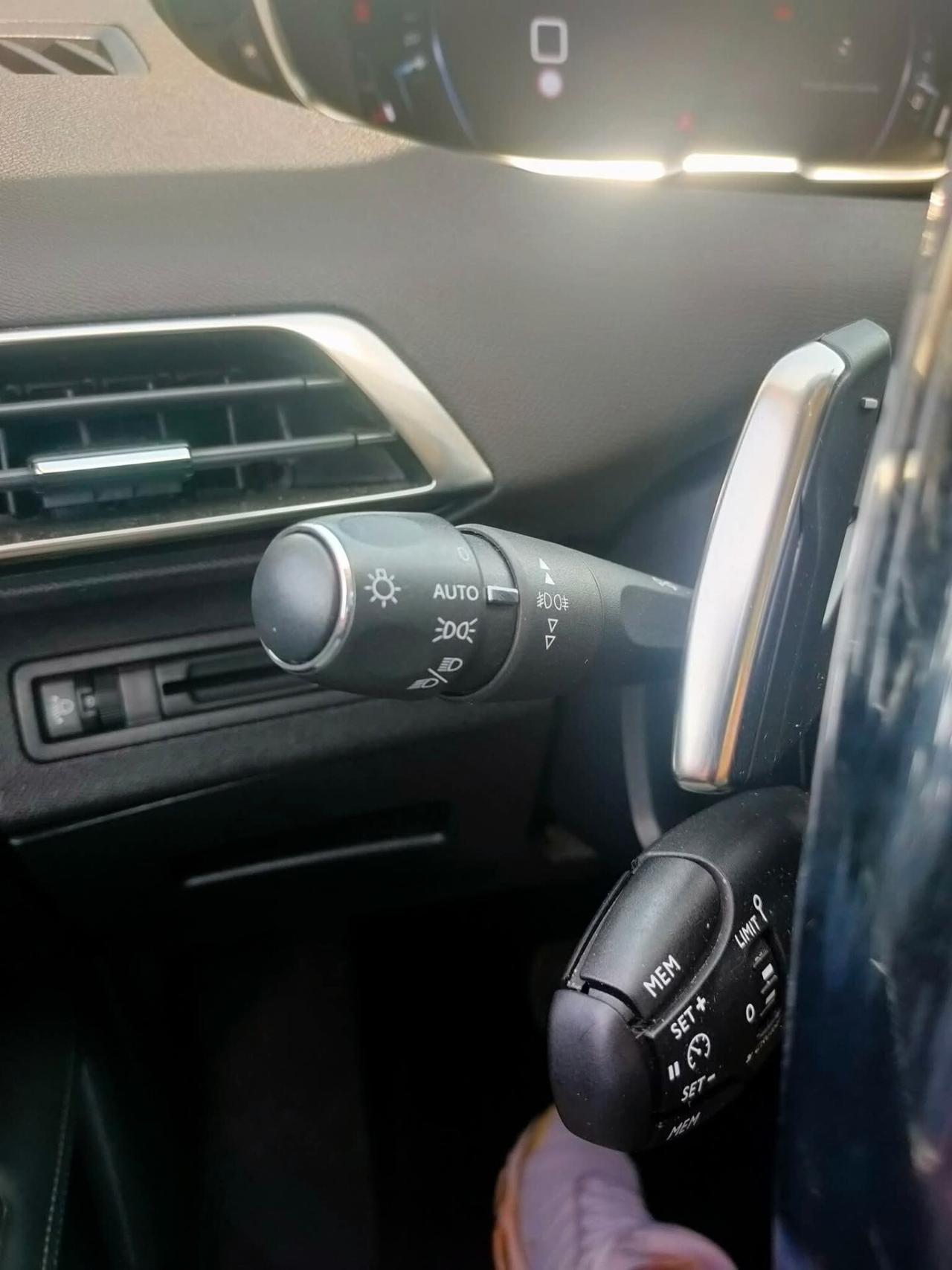 Peugeot 3008 BlueHDi 130 S&S Allure