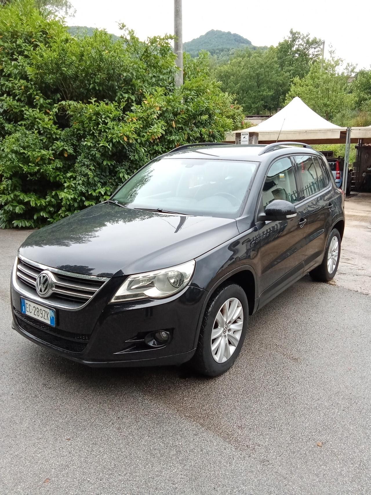 Volkswagen Tiguan 2.0 TDI BlueMotion 011