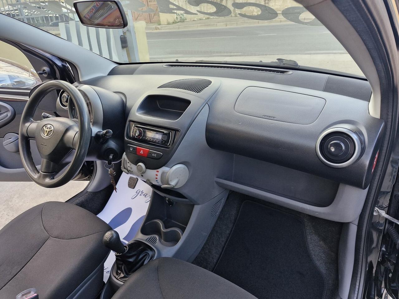 TOYOTA AYGO 1.0 BENZINA 5 PORTE ANNO 2009 130000KM