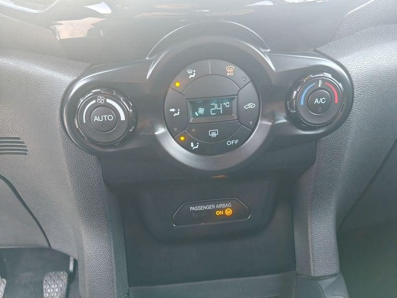 Ford EcoSport EcoSport 1.5 tdci Plus 95cv E6 LEGGI