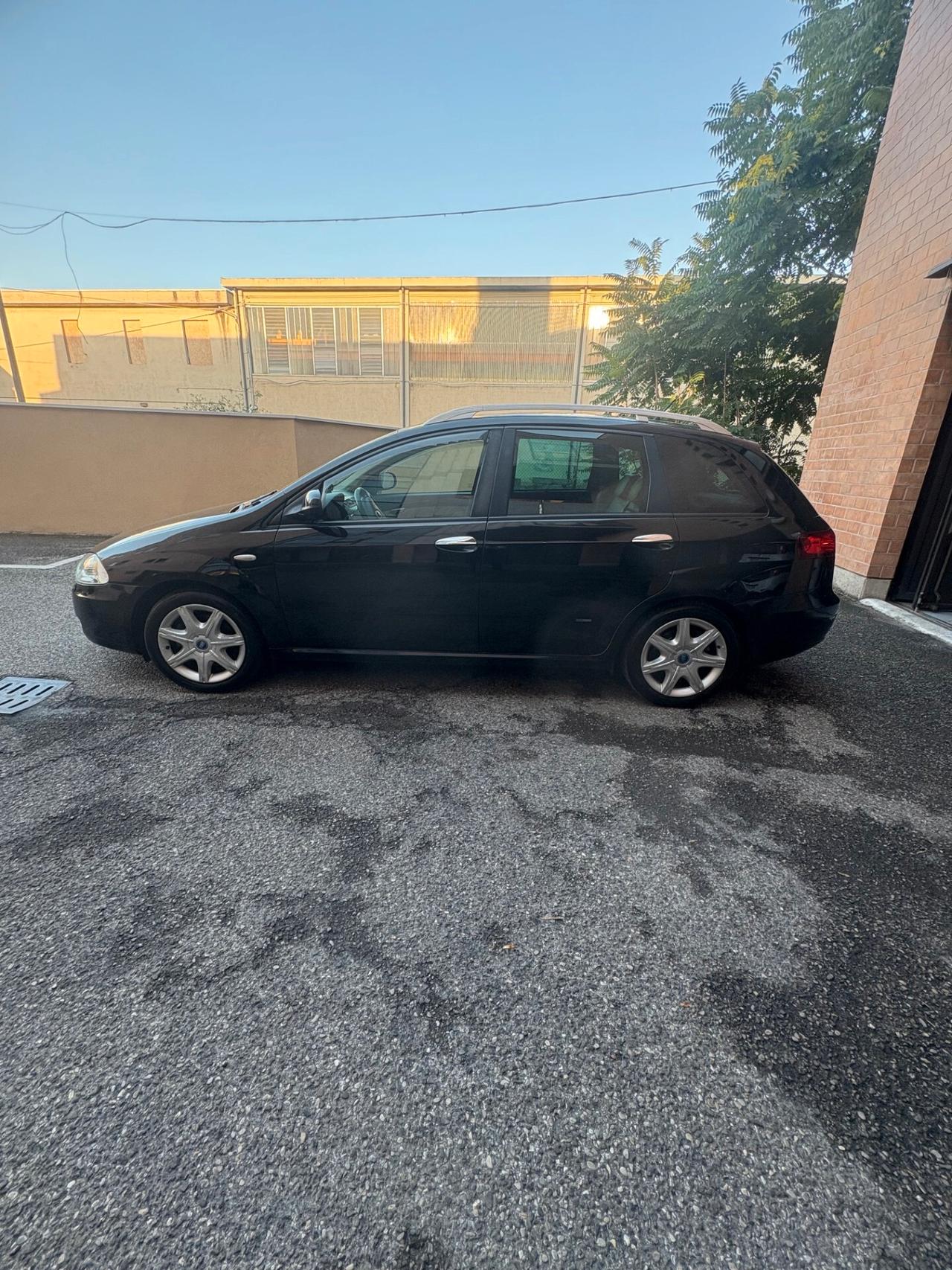 Fiat Croma 1.9 Multijet 16V Must