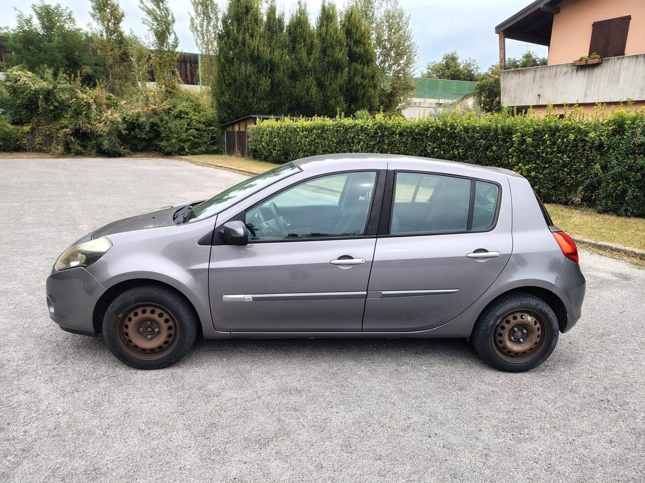 Renault Clio 1.2 16V 5 porte GPL Dynamique