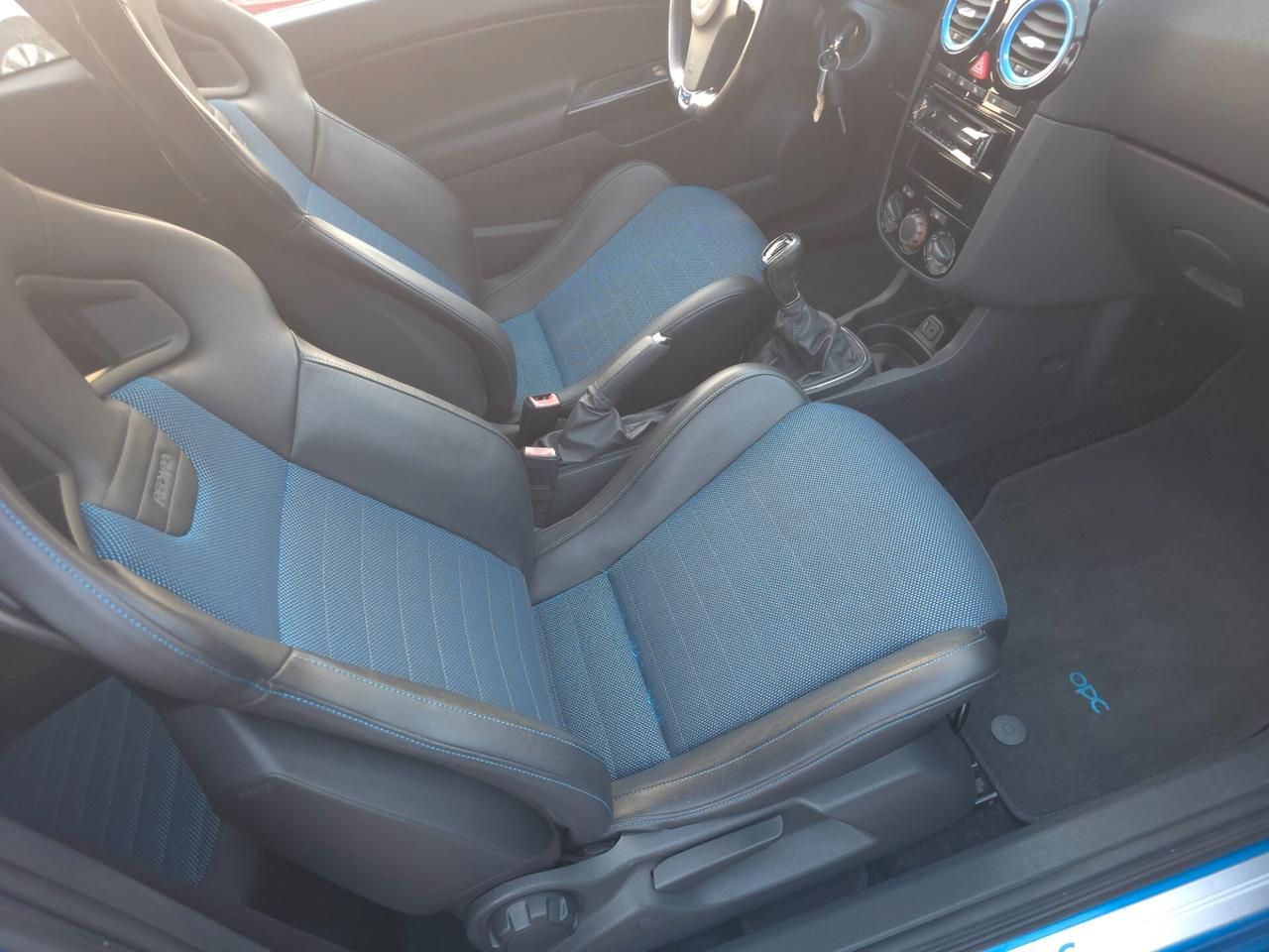 Opel Corsa 1.6 T 192CV 3 porte OPC