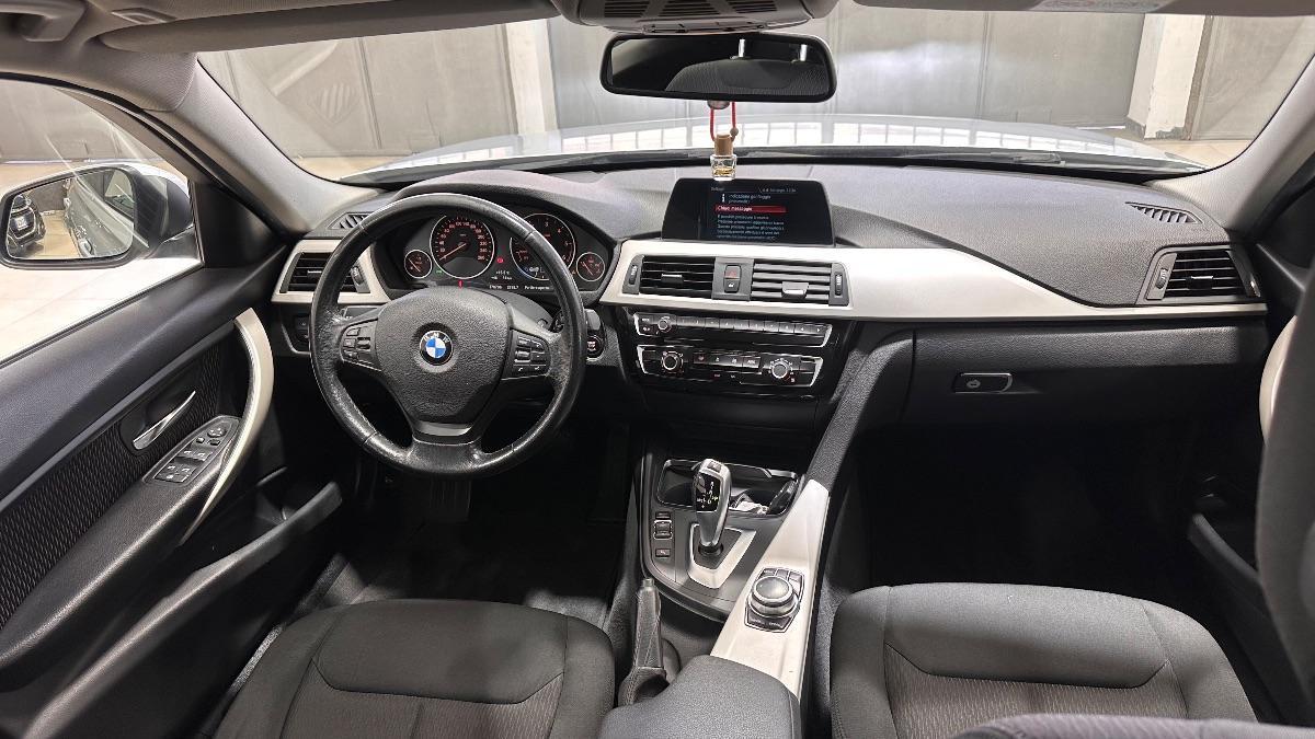 BMW - Serie 3 Touring - 320d Touring Luxury