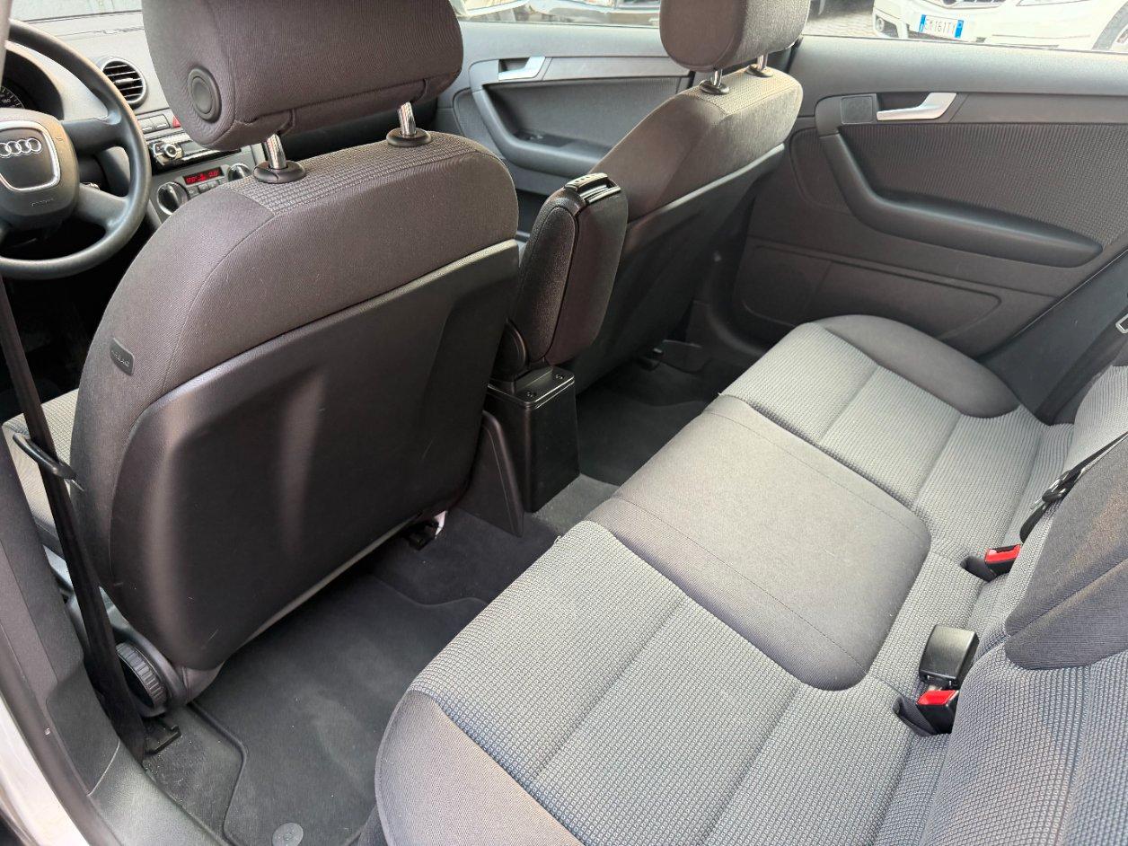 Audi A3 Sportback 1.6 Ambition CAMBIO AUTOMATICO IDONEA NEOPATENTATI