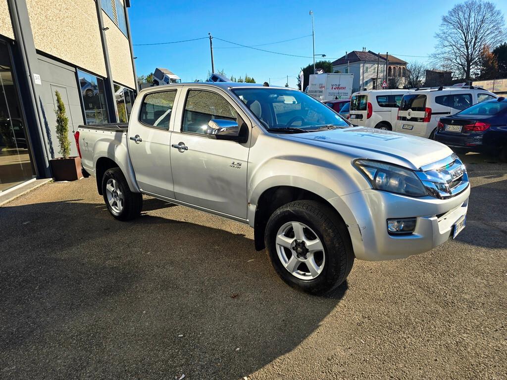 Isuzu D-Max 2.5 TDI 163CV SOLAR 4WD