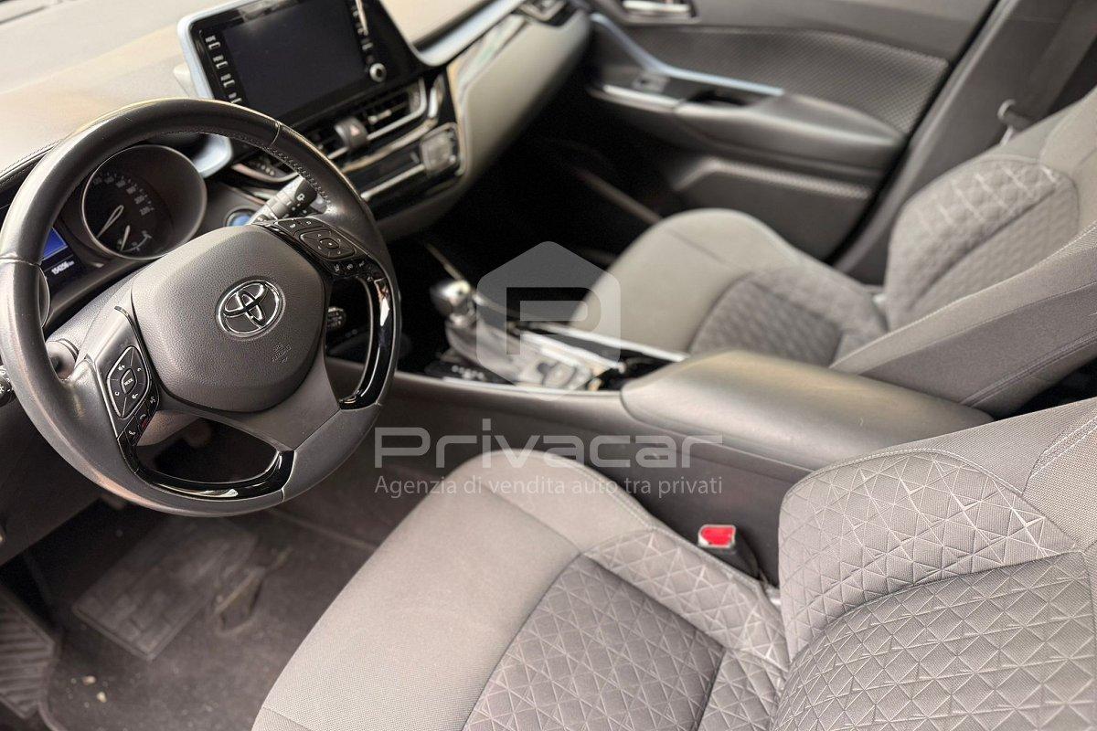 TOYOTA C-HR 1.8 Hybrid E-CVT Trend