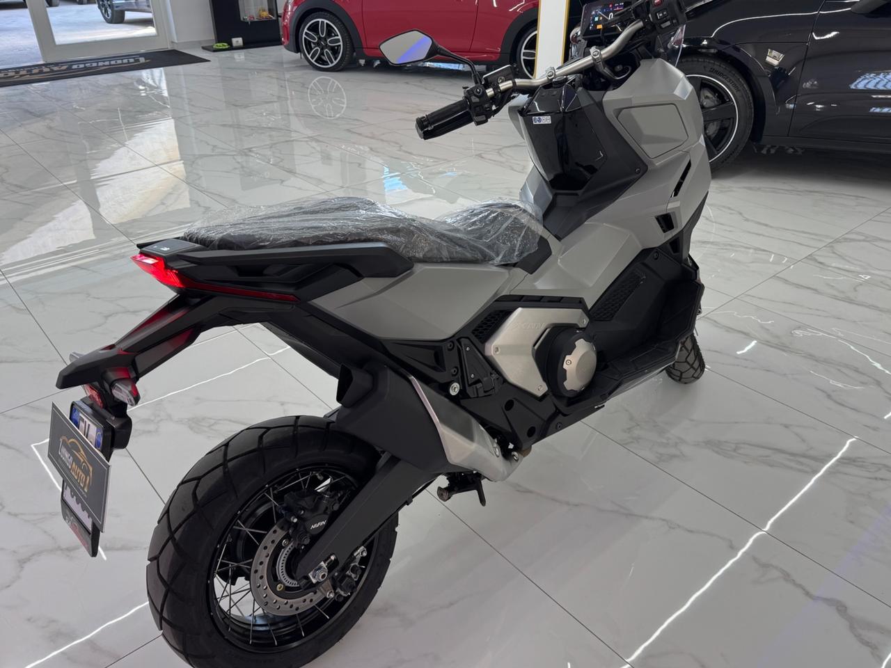 Honda X-ADV 750 Special Color