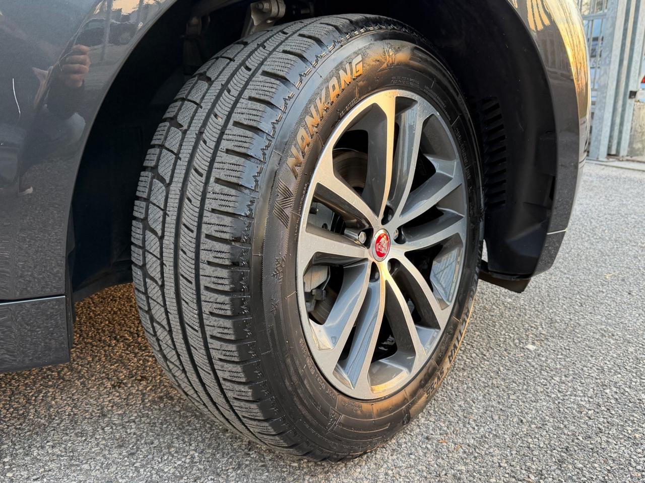 Jaguar F-Pace 2.0 D 180CV R-Sport BLACK EDITION 30 di 100