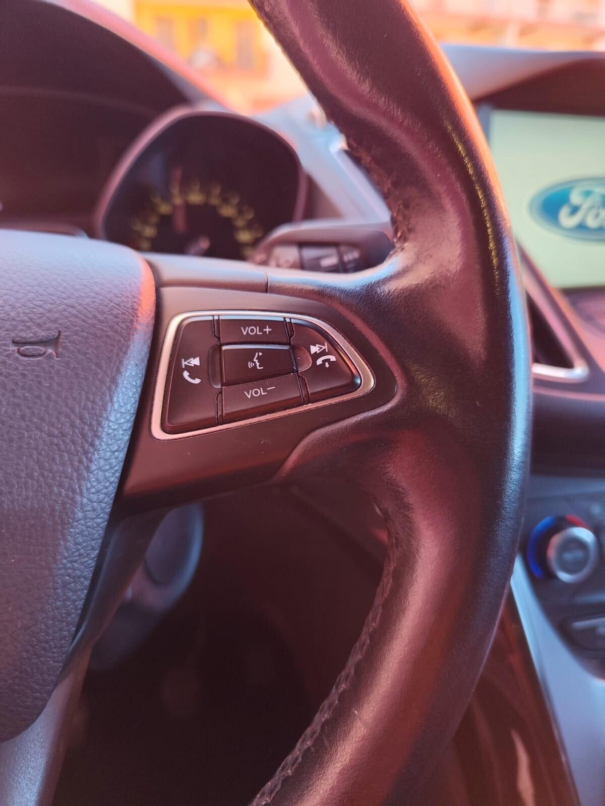 Ford C-Max 1.5 TDCi 120CV Titanium X