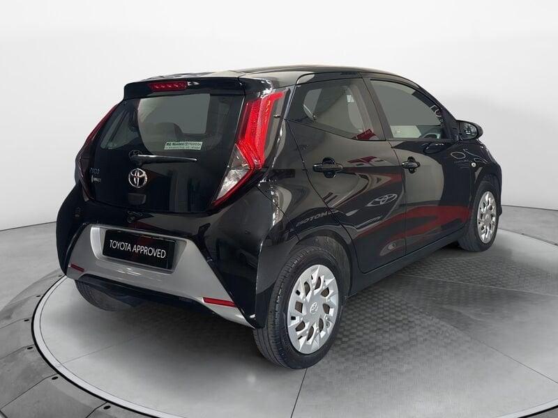 Toyota Aygo Aygo Connect 1.0 VVT-i 72 CV 5 porte x-play