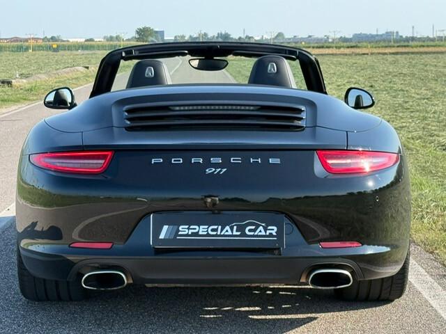 Porsche 911 3.4 Carrera Cabriolet Black Edition